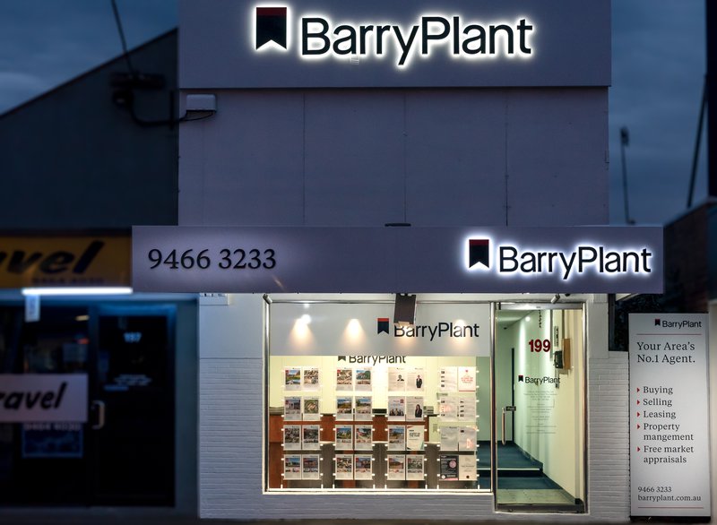 Barry Plant Thomastown has a dynamic team in Sales and Rentals. Whether