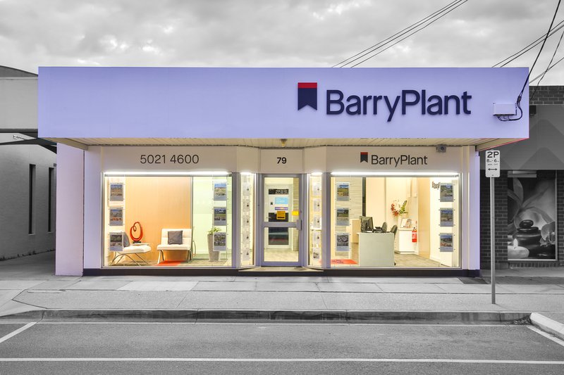 Barry Plant Mildura has a dynamic team in Sales and Rentals. Whether
